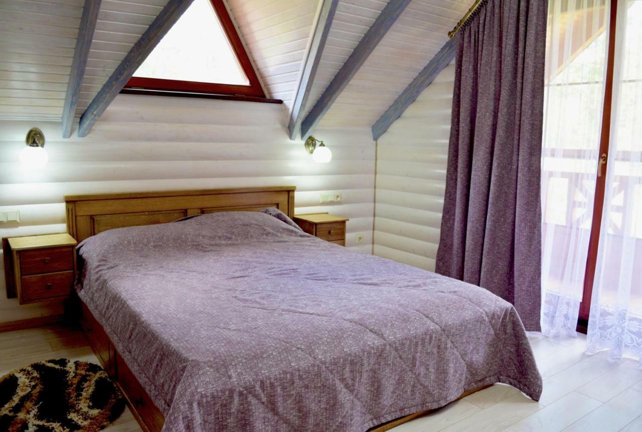 Apartmán Knyazhyi Dvir Strigalnya Exteriér fotografie