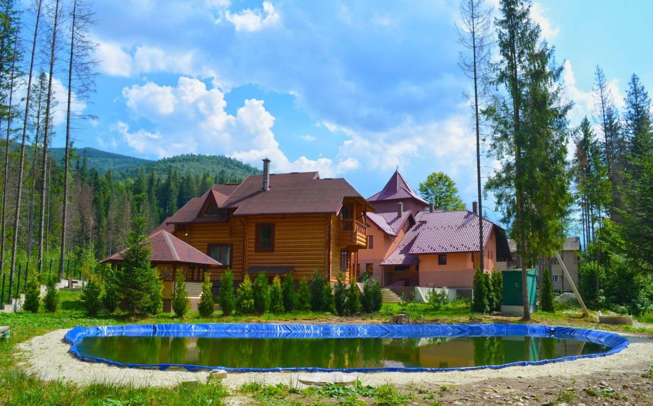 Apartmán Knyazhyi Dvir Strigalnya Exteriér fotografie