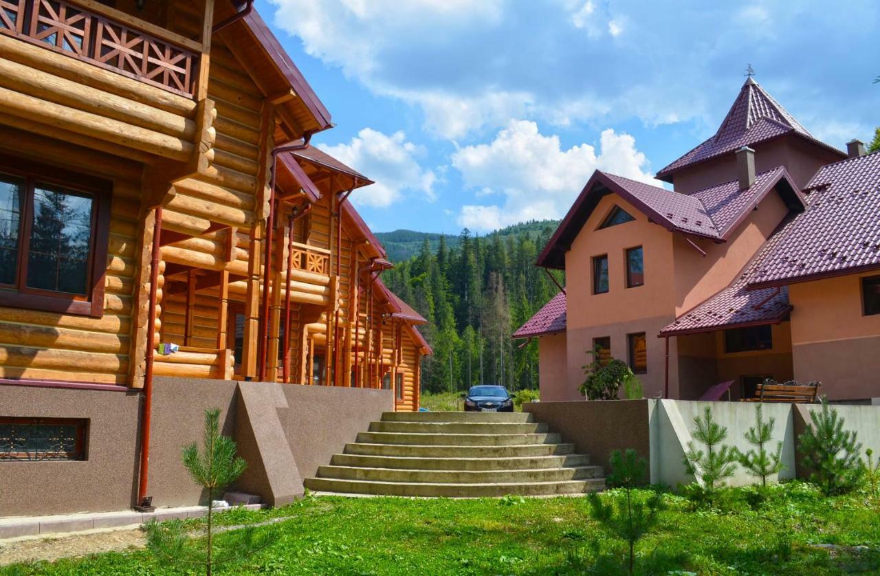Apartmán Knyazhyi Dvir Strigalnya Exteriér fotografie